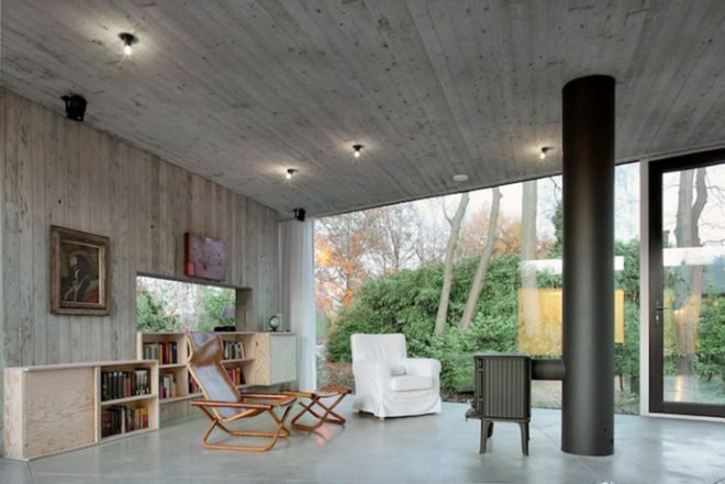 Architecten DVVT, glazed, donut, House BM, windows, natural light, Belgium, stilts, surrounded by trees, architecture, Daylighting,