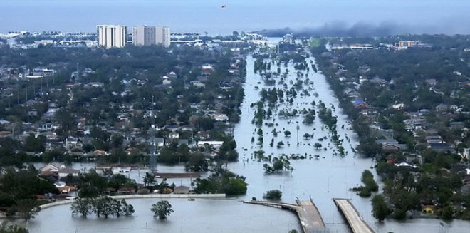 Flooding in New Orleans, LA, from Hurricane Katrina, NOLA, lower 9th ward, flooding, new orleans flooding, katrina floods