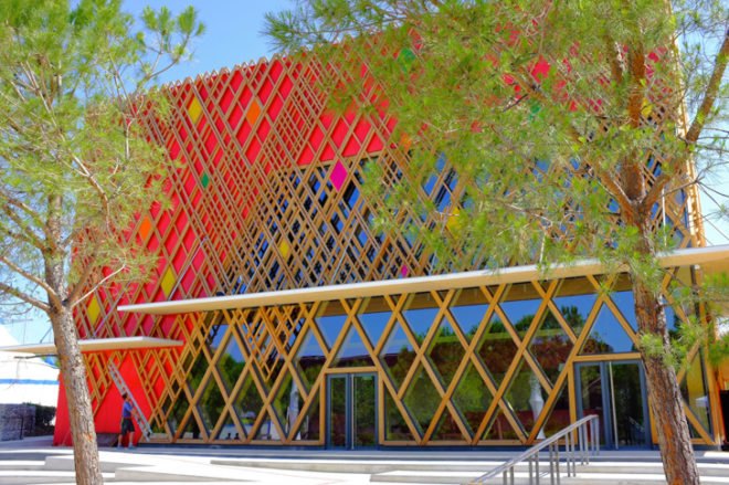 Jean-Claude Carrière Theater, A + architecture, A + architecture Montpellier, prefab architecture France, energy-efficient buildings, LED lighting, minimize carbon footprint, recyclable materials, recyclable building materials
