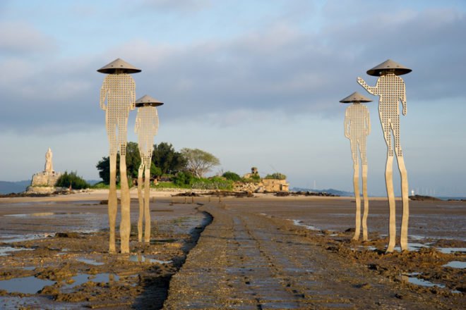 green design, eco design, sustainable design, Marco Casagrande, Kinmen Oystermen, solar powered art installation, Great Kinmen, Xiamen, oysters