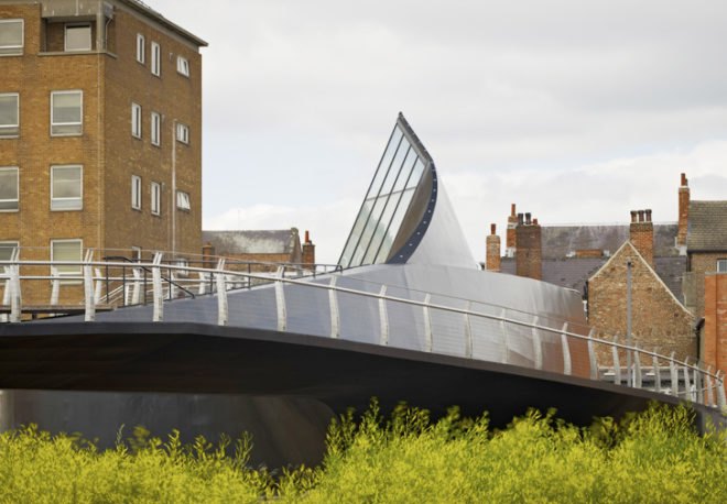 River Hull Footbridge, McDowell + Benedetti, Grontmij, River Hull Yorkshire, footbridge, pedestrian bridge, footbridge design, bridge design, prefab design, rotating bridge, high-tech bridge