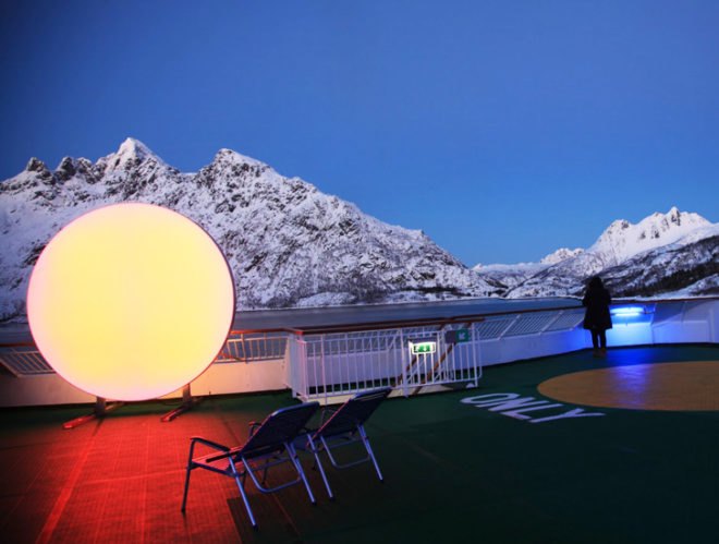 LED sun, light fixture, norwegian design, art installation, art exhibit, traveling sculpture, artificial sunlight