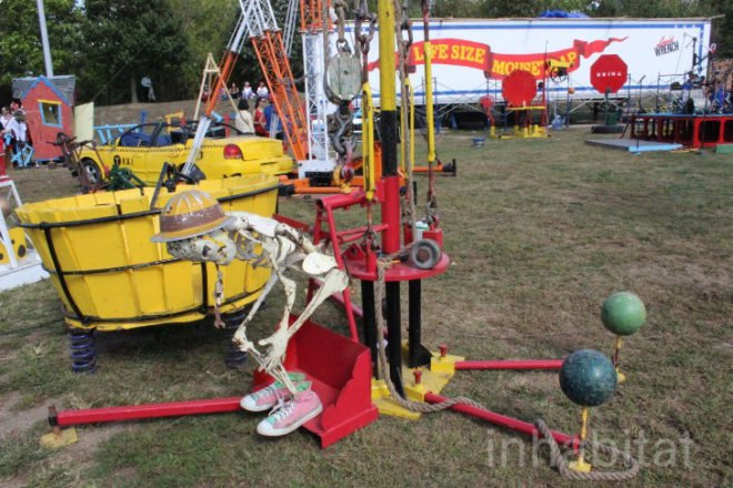 rube goldberg, maker faire, mark perez, rube goldberg machine, diy, maker movement, maker faire nyc, giant mousetrap game, life size mousetrap, mousetrap board game