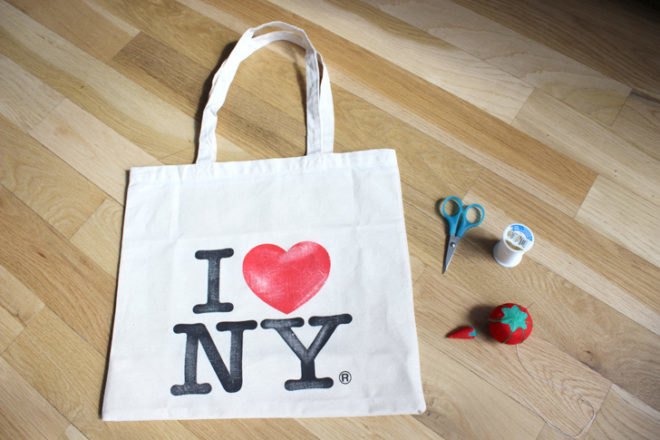 tote bag, tote bag diy, diy totebag, diy, diy wine carrier, wine tote bag, wine bag for two bottles, wine bottle bag, how to make wine tote, wine tote, bag to carry wine, wine bag