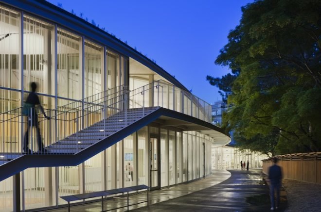 brooklyn botanic garden, visitor center, weiss/manfredi, geoexchange, energy efficient, LEED, LEED Gold, living roof, green roof, landscape architecture, sustainability, stormwater management