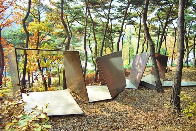 Kengo Kuma, paper snake, Honeycomb cardboard, Korea, public art project, woodland art, Art, Architecture, Recycled Materials, Recycling / Compost, Daylighting, Landscape Architecture, Green Materials,