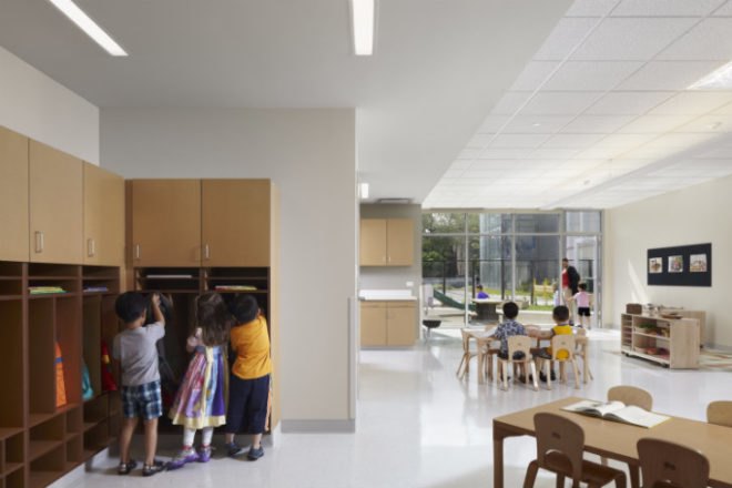 U of C Early Childcare Learning Center, daycare center, Ross Barney Architects, chicago, leed gold, daylighting