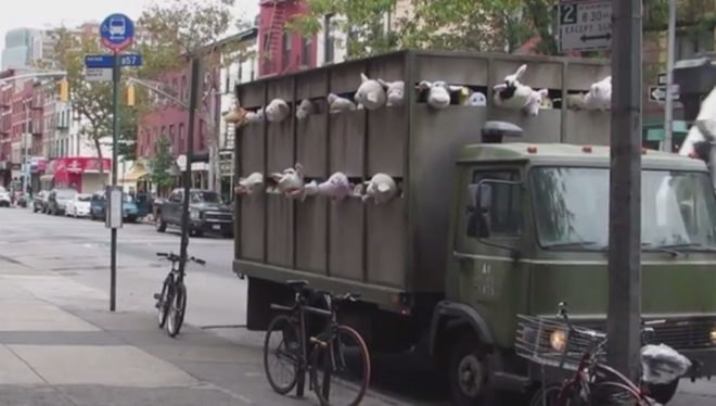 banksy, banksy art, banksy new york, banksy ny, sirens of the lambs, banksy sirens of the lambs, street art nyc, banksy in nyc, where is banksy, meat industry