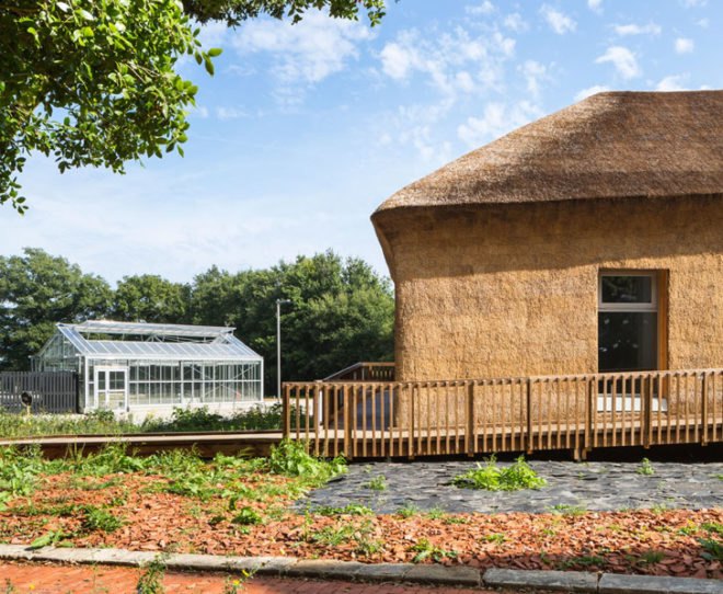 green design, eco design, sustainable design, Beautour Biodiversity Museum, Guinee Potin Architectes, thatched building, Georges Durand, Museum of Biodiversity