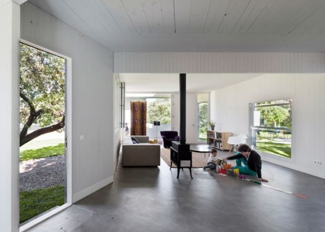 FRPO, FRPO Architects, MO House, Rodriguez & Oriol Architecture, Spanish landscape, cross-laminated wood, timber panels, white-painted timber, timber house, single-family home, site-specific architecture,