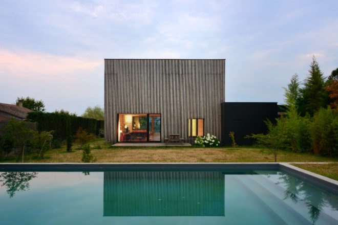 Villa B, tectoniques architectes, bioclimatic house, eco house, energy efficient house, sedum roof
