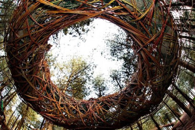 The Willowman, Dutch land artist, Will Beckers, willow sculptures, biodegradable sculptures, organic art, Architecture, art, biomimicry, Botanical, Green Materials, Treehouses