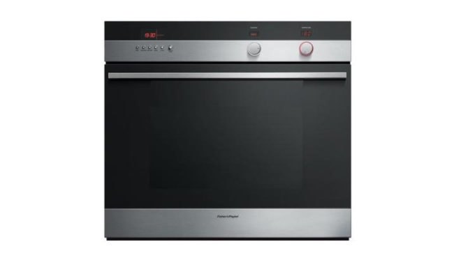 Fisher + Paykel AeroTech built-in oven, Fisher + Paykel, AeroTech built-in oven, serious chef's kitchen, top chef kitchen, kitchen essentials, what you need for your kitchen, what you should buy for your kitchen, green kitchen, kitchen design, eco friendly kitchen, kitchen appliances, professional kitchen,