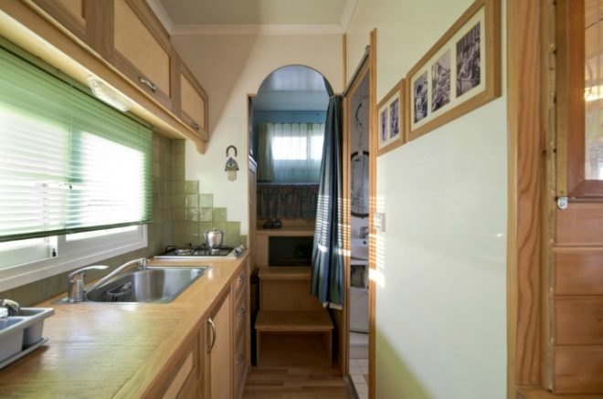 joseph tayyar, ilan nachum, truck home, mobile home, green design, solar energy, photovoltaic panels, green architecture, renovation, water reuse, transportable home, green energy