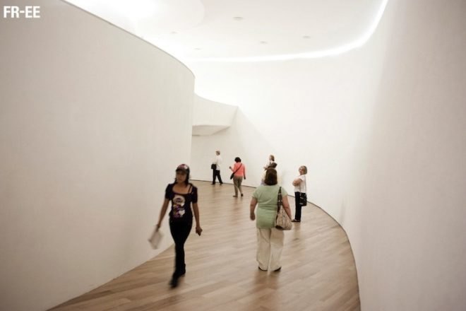 museo soumaya, Carlos Slim Helú, Fernando Romero EnterprisE, Fernando Romero, art museum, mexico city, hexagonal tiles, mexico city architecture, mexico city iconic, latin america art museum, curved steel columns, mixed-use development