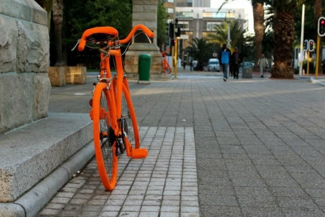 Isabeau Joubert, public art, yarn bombing, yarn graffiti, guerrilla knitting, cycling, bicycles, green art, sustainable artwork