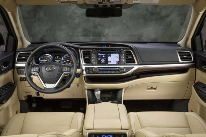 reviews, toyota, toyota highlander, toyota hybrid, toyota highlander hybrid, hybrid SUV, green transportation, green SUV, green car, electric motor