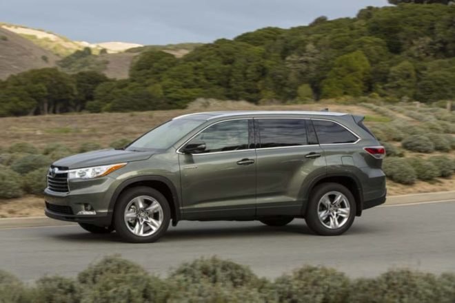reviews, toyota, toyota highlander, toyota hybrid, toyota highlander hybrid, hybrid SUV, green transportation, green SUV, green car, electric motor