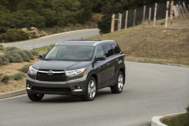 reviews, toyota, toyota highlander, toyota hybrid, toyota highlander hybrid, hybrid SUV, green transportation, green SUV, green car, electric motor
