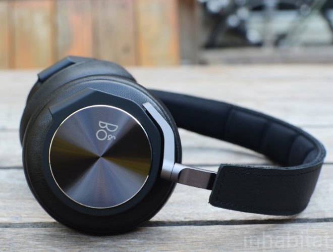 BeoPlay H6, headphones, Bang & Olufsen, BeoPlay, BeoPlay H6 headphones, audio, electronics, stereo, b&o, music, over-ear headphones, headphone sharing, headphone splitter, dj headphones, comfortable headphones, aluminum headphones, audiophile, audiophile headphones, stylish headphones, inline remote headphones, detachable cord headphones, high quality headphones, travel headphones, designer headphones