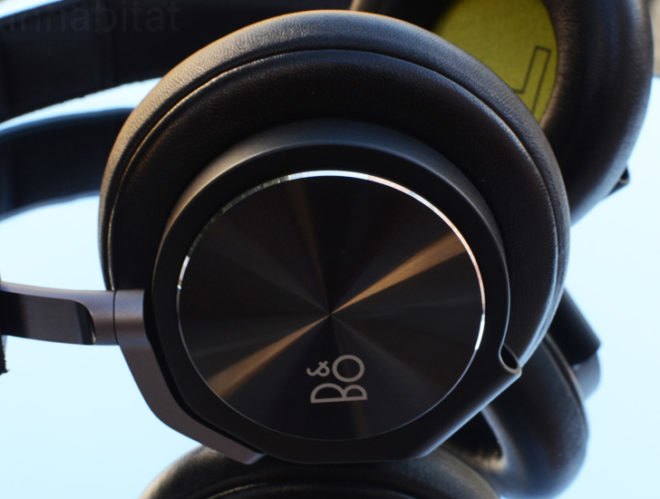 BeoPlay H6, headphones, Bang & Olufsen, BeoPlay, BeoPlay H6 headphones, audio, electronics, stereo, b&o, music, over-ear headphones, headphone sharing, headphone splitter, dj headphones, comfortable headphones, aluminum headphones, audiophile, audiophile headphones, stylish headphones, inline remote headphones, detachable cord headphones, high quality headphones, travel headphones, designer headphones