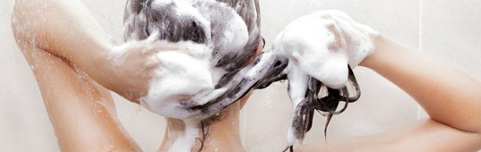 top news stories 2013, news 2013, inhabitat news 2013, top inhabitat stories 2013, carcinogenic shampoos, 100 shampoo brands with chemicals, health news, poisonous shampoos, cancer-causing chemicals in shampoo