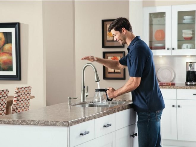 eco-friendly faucets, eco-friendly faucets, eco-friendly kitchen, faucets with sensors, green faucets, green kitchen, moen, moen faucets, Moen MotionSense faucet, MotionSense, MotionSense faucet, touch-free faucet