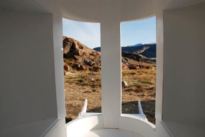 Rob Sweere, Mobile Tiny Shelters on Skis, Nomadic Shelter on Skis, The Sledge-Project, Ann Andreassen, René Kristensen, Uummannaq Children's Home, Greenland, white pods, wooden tiny shelter, Tiny Homes, Daylighting,