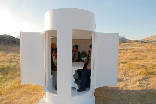 Rob Sweere, Mobile Tiny Shelters on Skis, Nomadic Shelter on Skis, The Sledge-Project, Ann Andreassen, René Kristensen, Uummannaq Children's Home, Greenland, white pods, wooden tiny shelter, Tiny Homes, Daylighting,