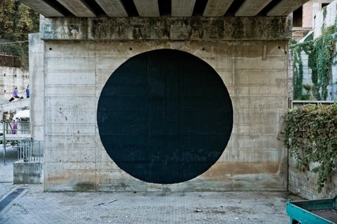 SpY black hole in Rosarno, Italy, street art, urban art, urban street artists, Rosarno street art, street art in Italy