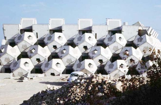 Zvi Hecker, Zvi Hecker Ramot Polin, Ramot Polin Jerusalem, Ramot Polin Israel, prefab housing Israel, social housing experiments, dodecahedrons architecture, architectural geometry, avant-garde architecture Israel, failed architecture, low income housing, social dwelling