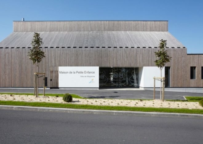 Topos Architecture, Mayenne, France, timber building materials, douglas fir, sustainble building materials, High Energy Performance, Certivéa certified buildings