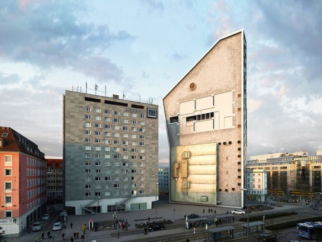 Víctor Enrich, NH Deutscher Kaiser hotel, NHDK, 88 different variations on one building, 3D manipulation of a 2D photograph, digital visualization, Munich architecture, 88 keys on a piano