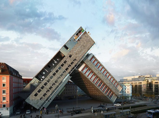 Víctor Enrich, NH Deutscher Kaiser hotel, NHDK, 88 different variations on one building, 3D manipulation of a 2D photograph, digital visualization, Munich architecture, 88 keys on a piano