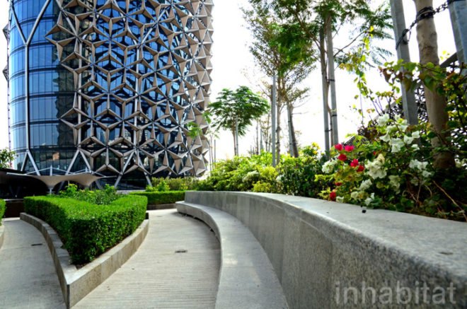 Abu Dhabi, world's largest computerized facade, Abu Dhabi Investment Council, Al Hilal Bank, Aedas Architects, external shading structures, twin towers of Abu Dhabi, mashrabiya screens, Abu Dhabi green design, LEED silver buildings in Abu Dhabi, LEED, green construction, award-winning architecture, Middle East, Gulf Region LEED, green building Gulf Region, energy efficiency, daylighting, reduce solar gain
