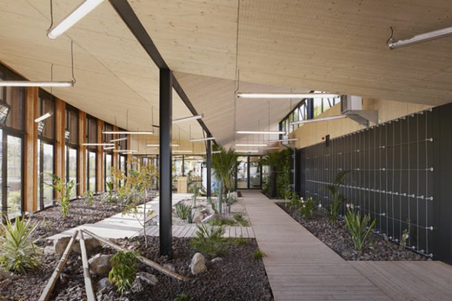 Aquaterra Environmental Centre, Tectoniques Architectes, parc des iles, france, environmental centre, eco center