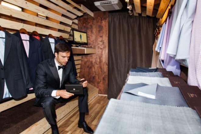 Arden Reed, Tailor Truck, 3D scanning, Green Technology, 3D scan, 3D modeling, 3D models, Perfect Suit, Formal Wear, Clothes, Fashion, High-tech Fashion, Suit making truck in New York, Clothing, Green Clothing, Men’s Suits, Bitcoins