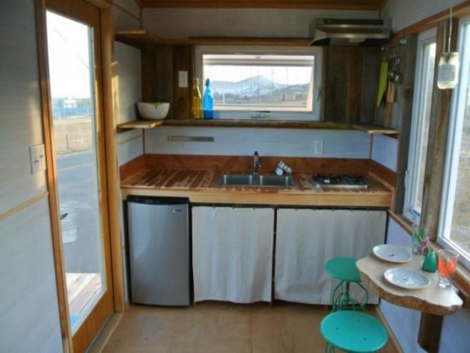Durango Tiny House, Durango, Colorado, architecture, tiny homes, minimalist homes, tiny transportable homes, reclaimed materials, energy efficiency,