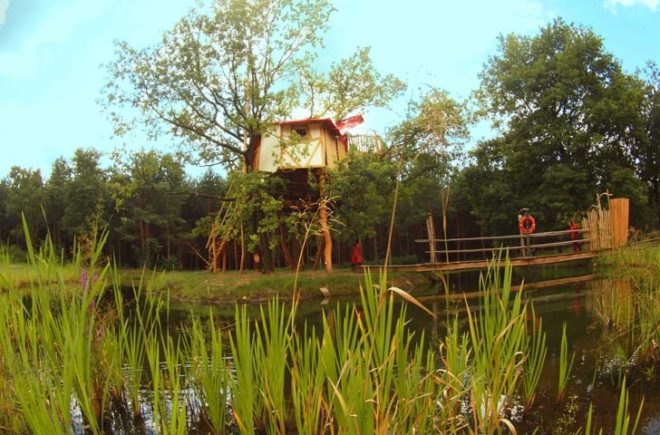 treehouses, kulturinsel einsiedel, handbuilt treehouses, sustainable building, wood crafts, treehouse hotel, german treehouse hotel,