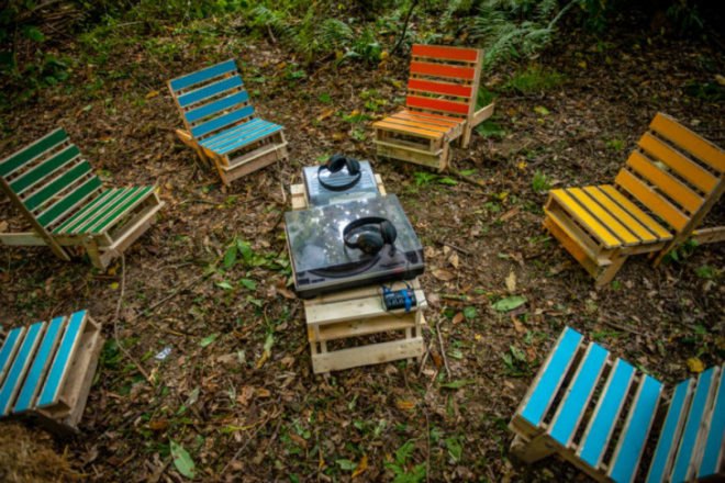 Pallet Furniture, Gas & Air Studios, shipping pallet, shipping pallet furniture, pallet coffee table, pallet table, guy burnett