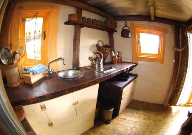 treehouses, kulturinsel einsiedel, handbuilt treehouses, sustainable building, wood crafts, treehouse hotel, german treehouse hotel,