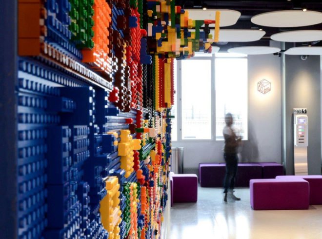 green design, eco design, sustainable design, YOTEL Club Lounge, LEGO Wall, LEGOs, Floyd Hayes, Midtown Hotels, Manhattan Hotels, New York Hotels