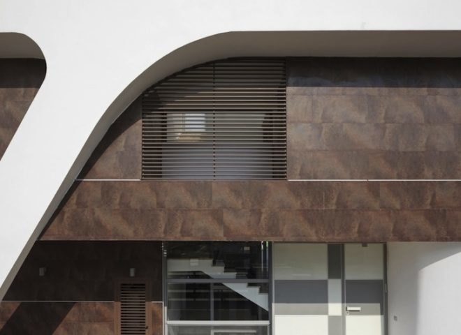 Zahavi Architects, House in Ashdod, ashdod, porthole windows, porcelain granite, sunrise portal, natural light, solar panels, water recycling system, open floor plan