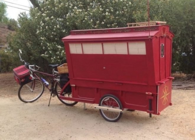 Barry Howard, architecture, tiny homes,micro wagon, bicycle micro gypsy wagon, sustainable materials, bicycle wagon, green transporation, traveling artist, little red artist's wagon