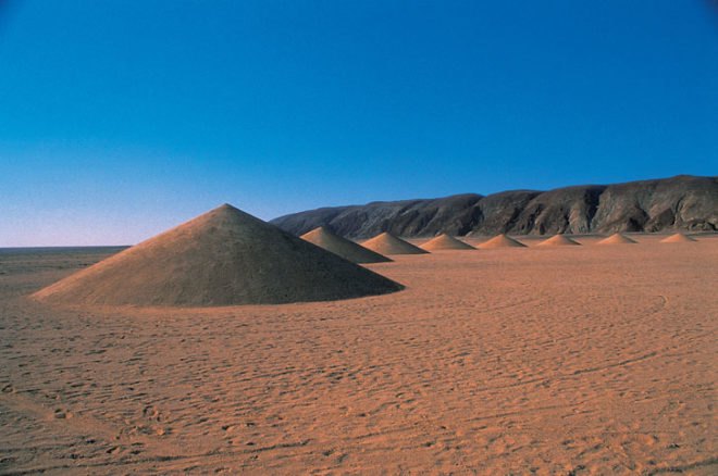 green design, eco design, sustainable design, Danae Stratou, Alexandra Stratou, Desert Breath, El Gouna, art installation Egypt, Land Art, Stella Constantinides