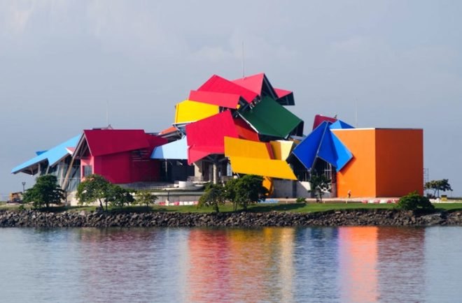 frank gehry, biomuseo, panama city, deconstructive aesthetic, deconstructive architecture, natural history museum, biodiversity museum, fragmented architecture, frank gehry biomuseo, bruce mau design, edwina von gal, panama canal, amador causeway