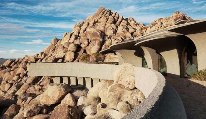 Kendrick Bangs Kellogg, Doolittle house Joshua Tree, Joshua Tree luxury homes, Mojave desert homes, California architecture, organic architecture, James Bond houses, Bond villain homes, John Vugrin, concrete homes California, desert houses