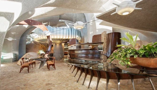 Kendrick Bangs Kellogg, Doolittle house Joshua Tree, Joshua Tree luxury homes, Mojave desert homes, California architecture, organic architecture, James Bond houses, Bond villain homes, John Vugrin, concrete homes California, desert houses