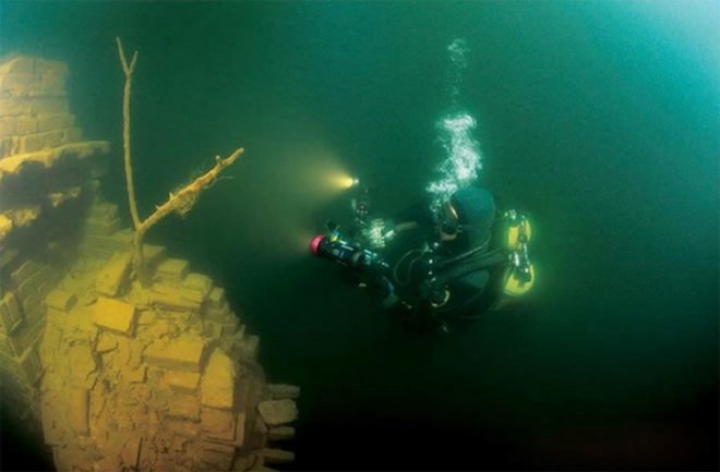 Lion City, Five Lion Mountain, Qiandao Lake Zhejiang, submerged city in China, China's Atlantis, flooded Chinese city, Qiandao lake hydroelectric station