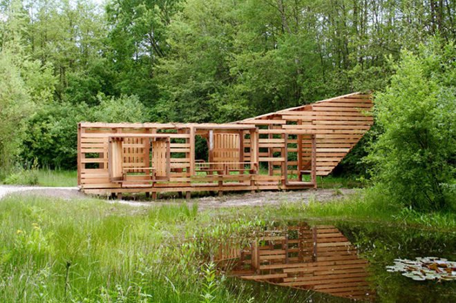 Provincial Museum of Natural History Natura Docet, Natura Docet, wooden pavilions, pavilion design, plant pavilion, wooden pavilions netherlands, Studio Makkink & Bey, rotterdam architects, bee farming netherlands, bee colonies, bee colonies netherlands, twente province sights, natural history museums